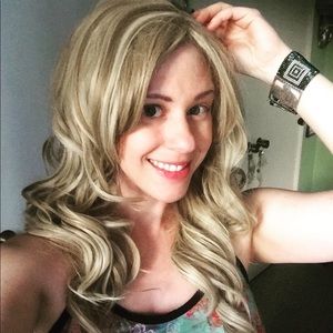 Meet your Posher, Dana